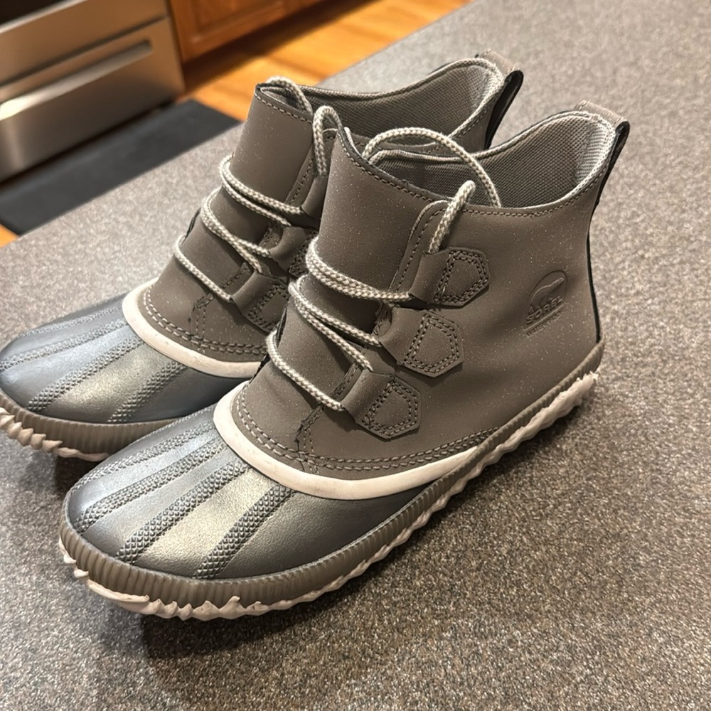 Sorel waterproof boots
